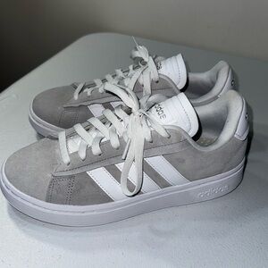 Adidas shoes size 8